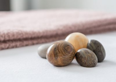 Massage Haarlem Hot Stone Massage stenen